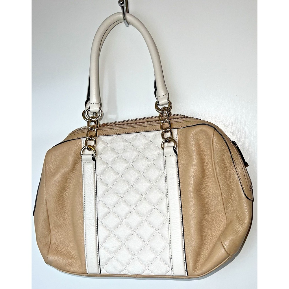 CALVIN KLEIN QUILTED TAN AND WHITE  LEATHER SHOULDER CHAIN BAG‎